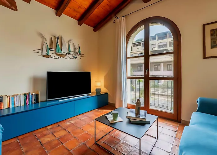 Rokkaria Terrace - *